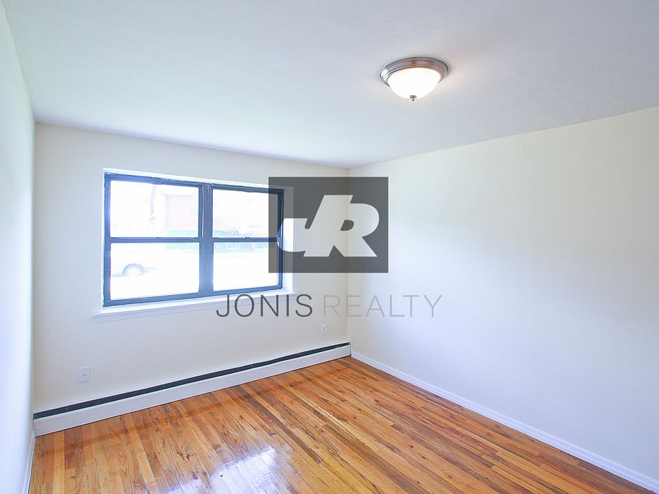 1st image of 2631 Schurz Ave APT 1