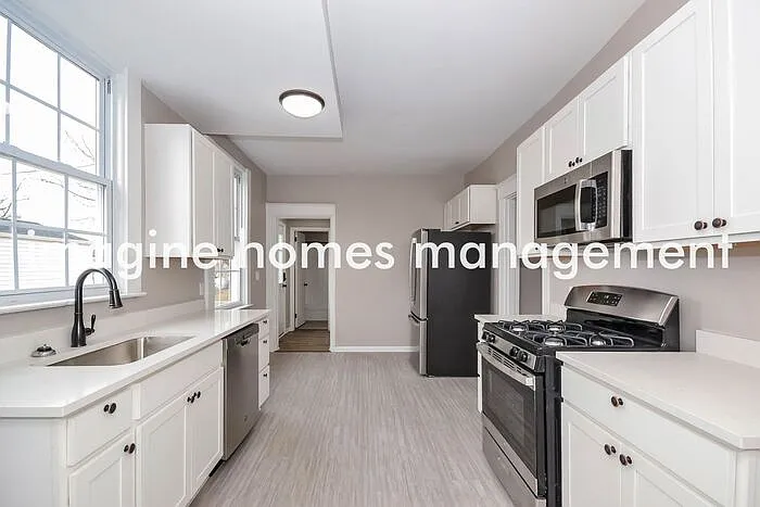 4150 Linden Ave — Photo 5