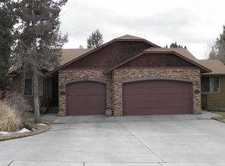 1045 SW Crosscut Ct, Bend, OR 97702