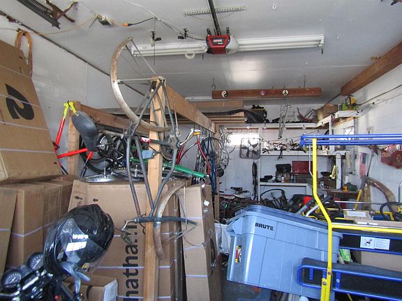 3rd image of 1021 Simpson Ave