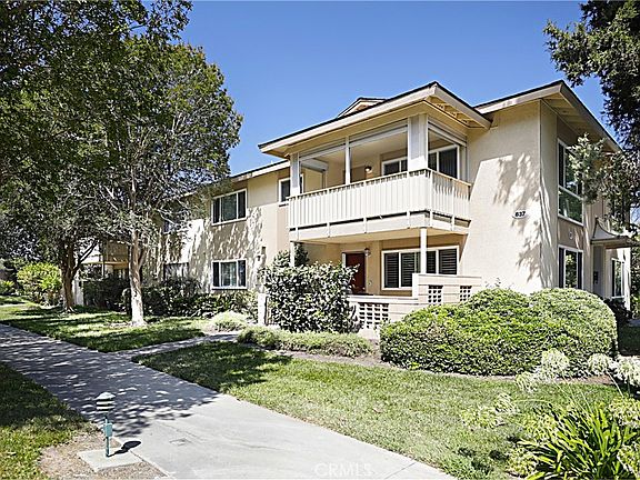 2nd image of 837 Ronda Sevilla Unit P