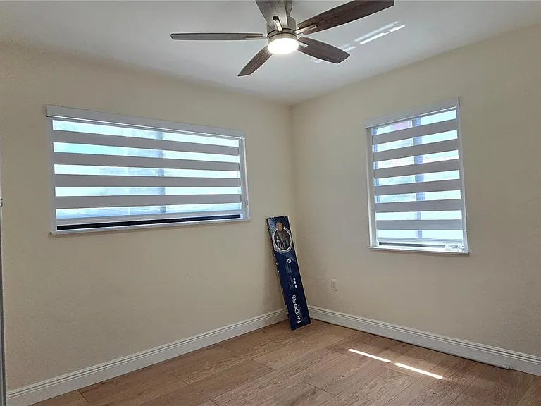 2731 SW 29th Ave — Photo 24