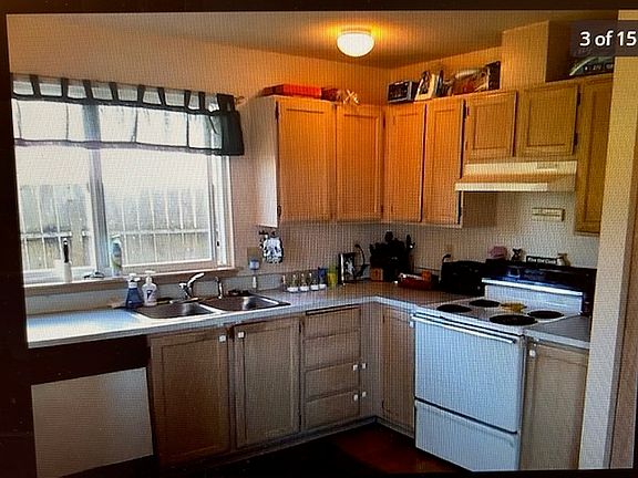 3rd image of 16565 Heintz Ave SE