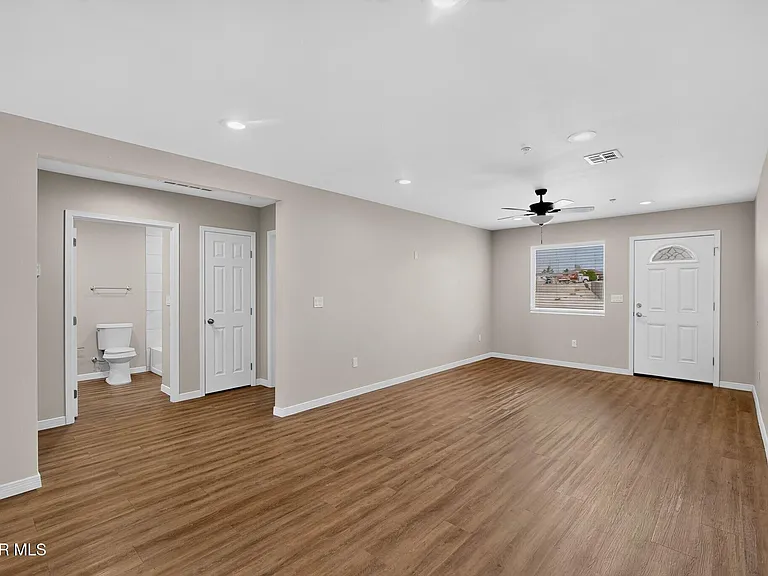 1483 Osullivan Dr #B — Photo 6
