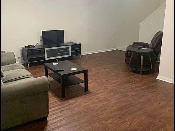 2nd image of 1205 Canyon Creek Cir