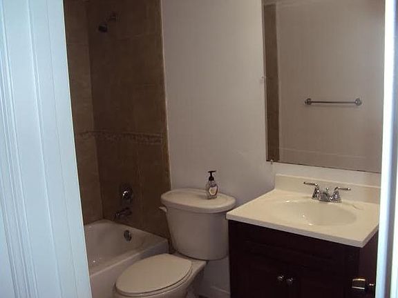 3rd image of 10744 N Kendall Dr