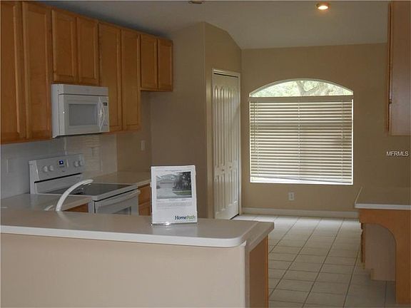 5th image of 10419 Lucaya Dr