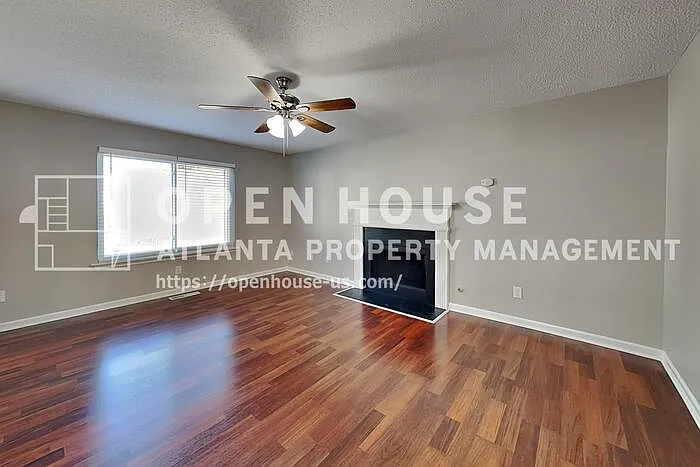 4 bed, 3.0 bath, 1844 sqft, $2,040 — Photo 3