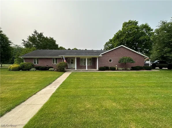 155 E Decator St, Fredericksburg, OH 44627