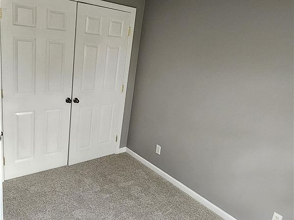 5th image of 13012 Fisher Cir