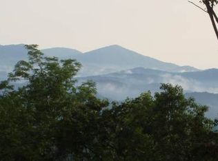 5 Greystone Trce, Ellijay, GA 30536