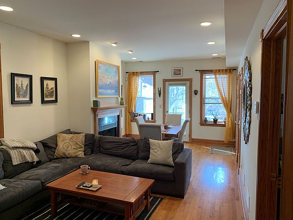 3rd image of 4541 N Albany Ave #3F