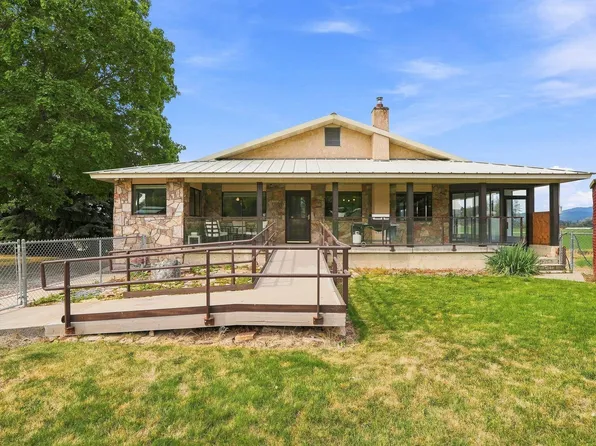 2343 Flowery Trail Rd, Chewelah, WA 99109