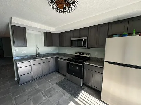 43 Vista Dr