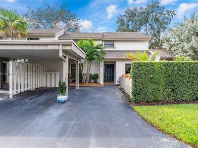 2010 N Deer Creek Wildwood Ln N, Deerfield Beach, FL, 33442