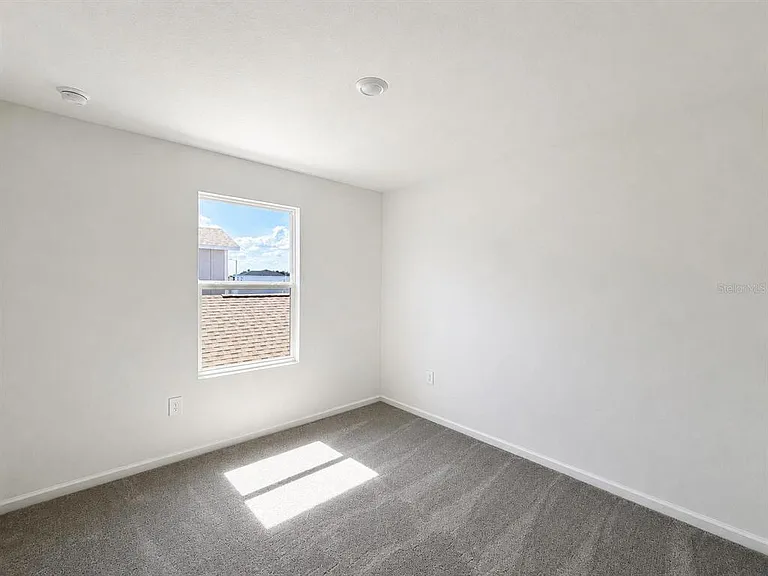 6472 Domizio Dr — Photo 17
