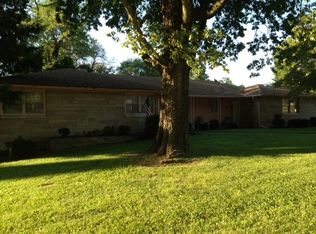 2140 Ridge Rd, Vincennes, IN 47591