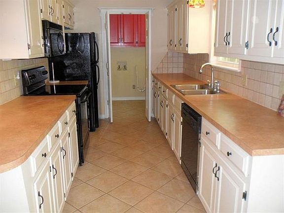 5th image of 1414 Hideaway Ln W