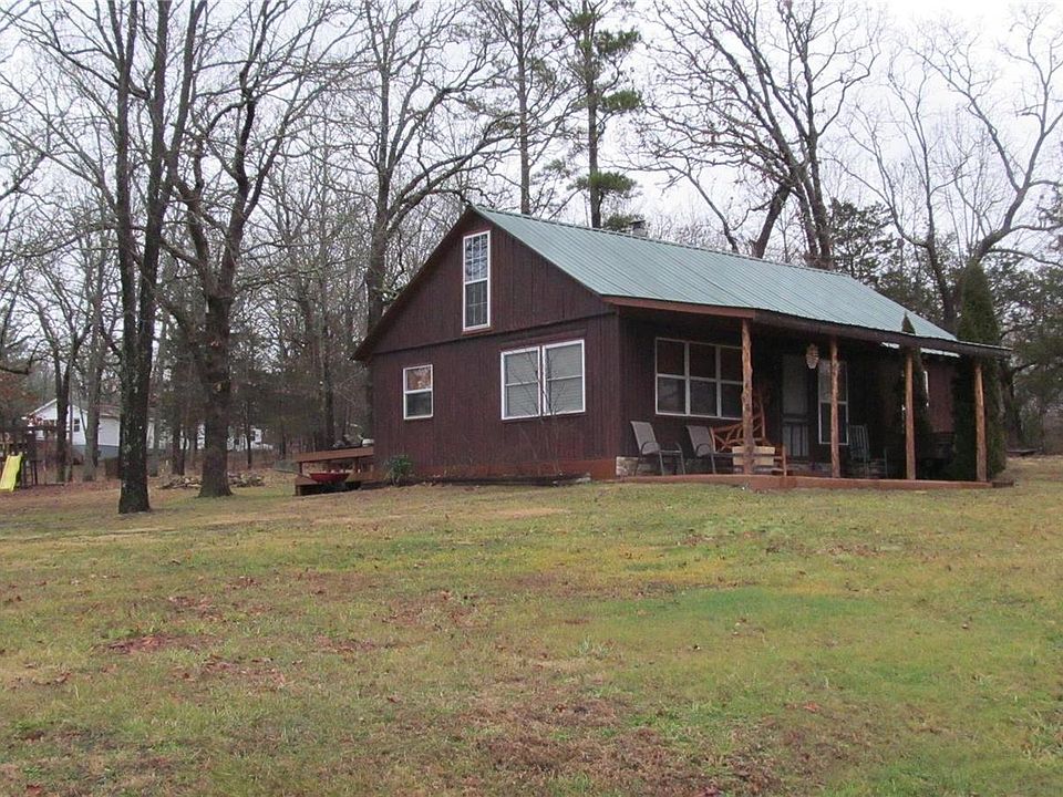 1st image of 838 Lakeshore Dr