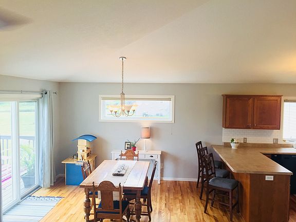 Dining/Kitchen