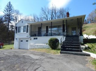 1020 Fairway Ave, Kingsport, TN 37665