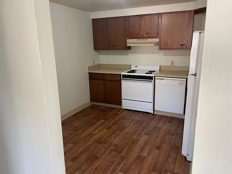 25 Denrose Dr #10 — Photo 9