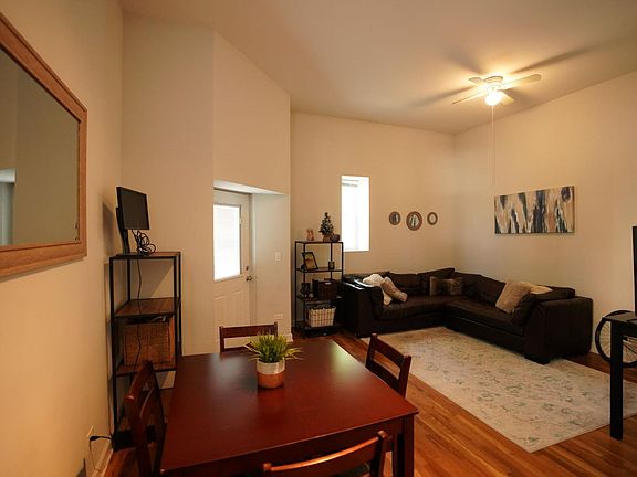 2nd image of 1358 N Artesian Ave #1