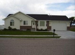 5074 S Chimney Rock Dr, Ammon, ID 83406