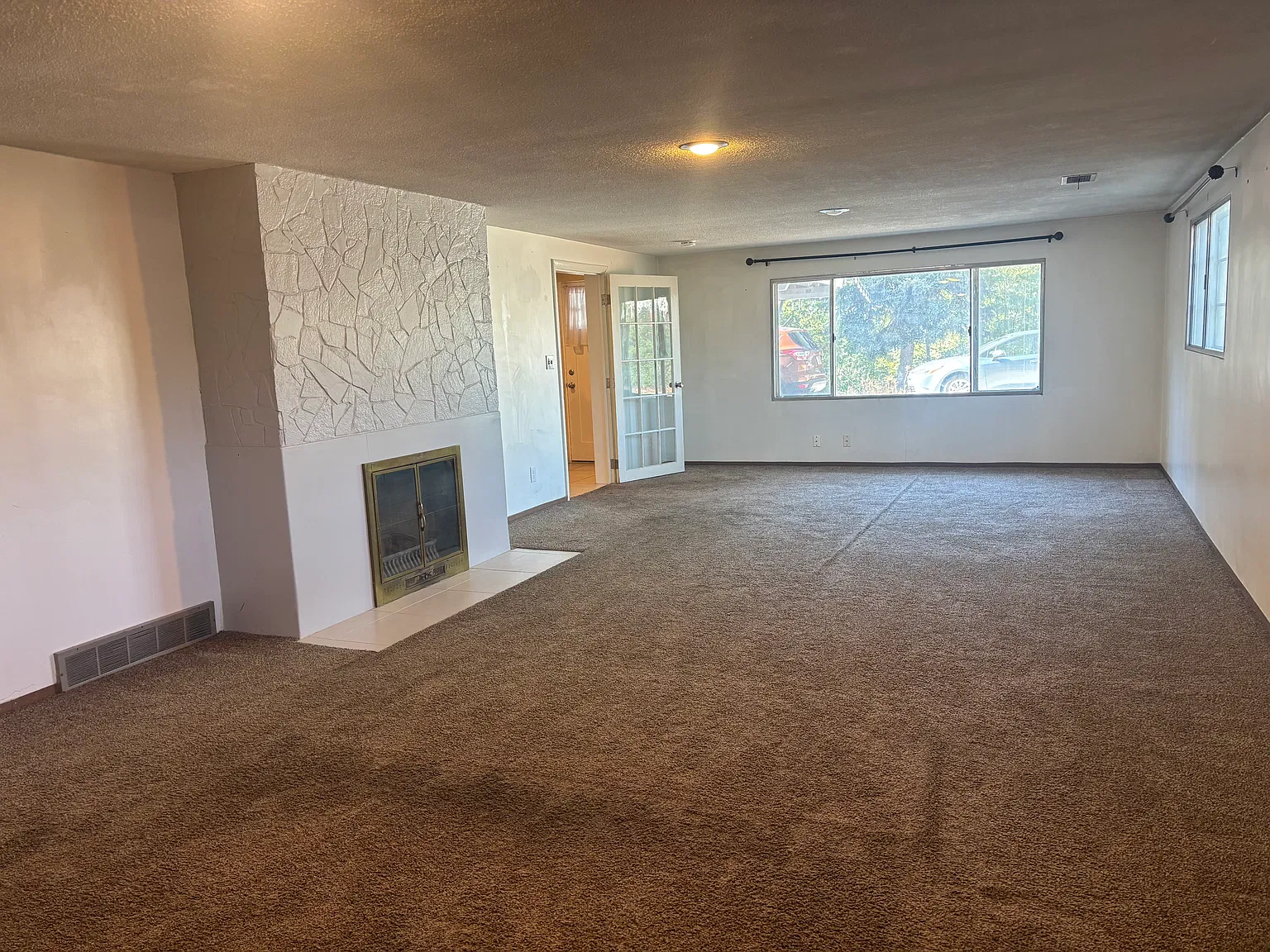 4160 S Highland Dr — Photo 3