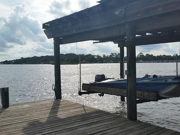 4th image of 23 E Bayshore Dr