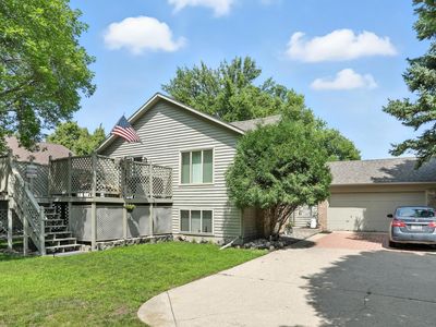 2743 Cobblestone Ct S, Fargo, ND, 58103