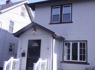 111 6th St, Ridgefield Park, NJ 07660