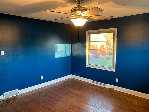 5th image of 3412 Belvoir Dr