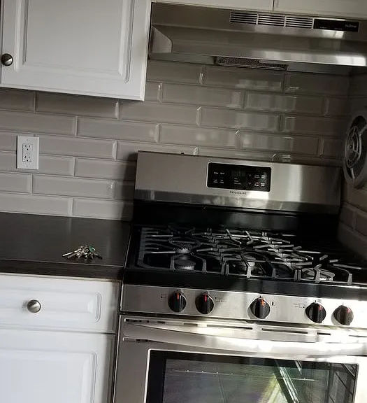 2005rt27llc - Fox & Foxx Brookview At Edison — Photo 2