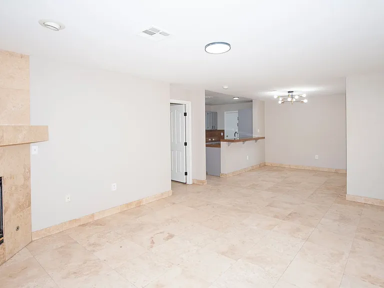 8452 Boseck Dr #187 — Photo 24