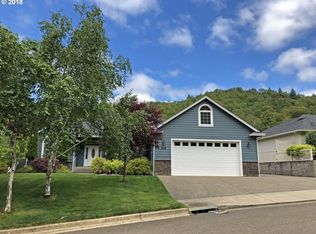 258 Oak Valley Loop, Winchester, OR 97495