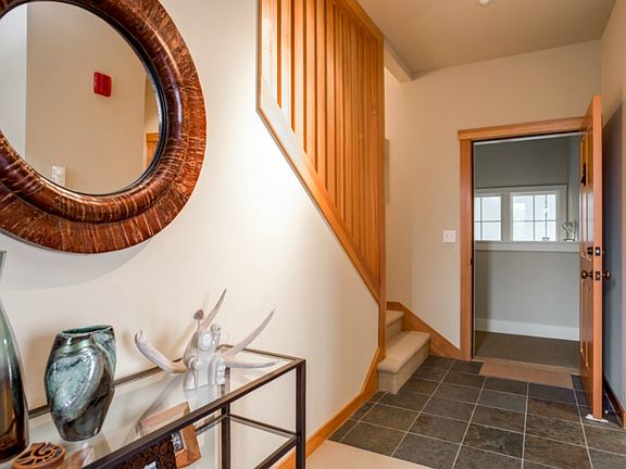 3rd image of 115 Hall Brothers Loop Unit 208