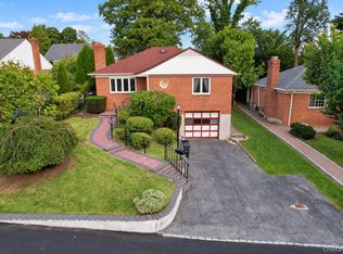 72 Mohawk Rd, Yonkers, NY 10710