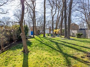 Corchaug Trl, Ridge, NY 11961