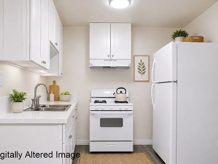 15425 Vanowen St. — Photo 3