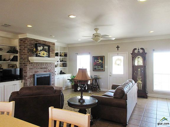 2nd image of 1607 County Road 1410