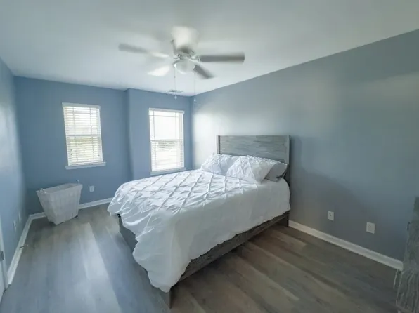 56 Spring Lake Cir, Savannah, GA 31407