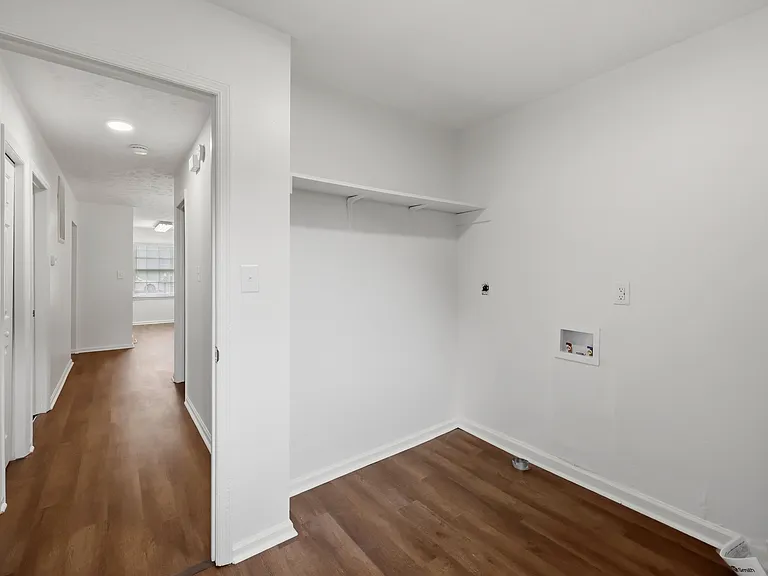 3215 Aqueduct Dr #B — Photo 11