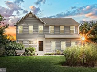 15 Malek Dr, Hanover, PA 17331
