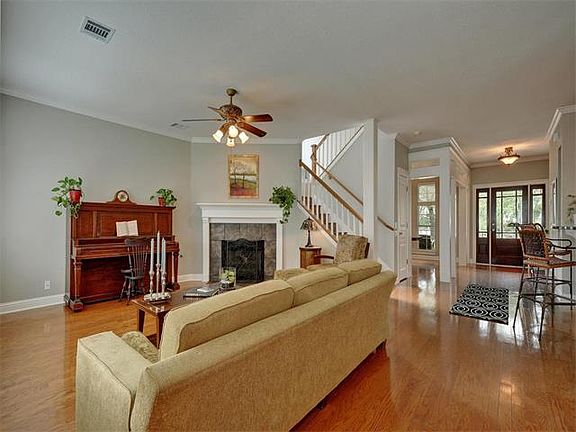 5th image of 6400 Carrington Dr