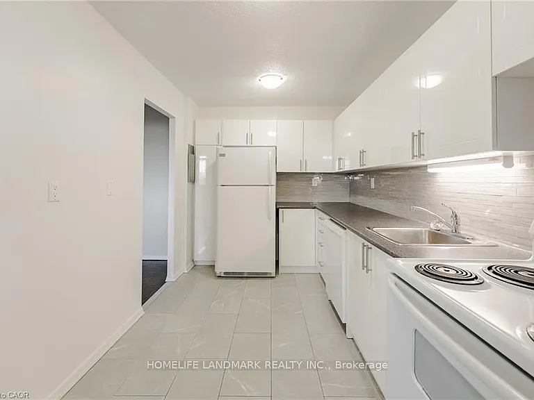 770 Hager Ave #401 — Photo 5