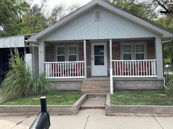 715 S Maple St, Hutchinson, KS 67501