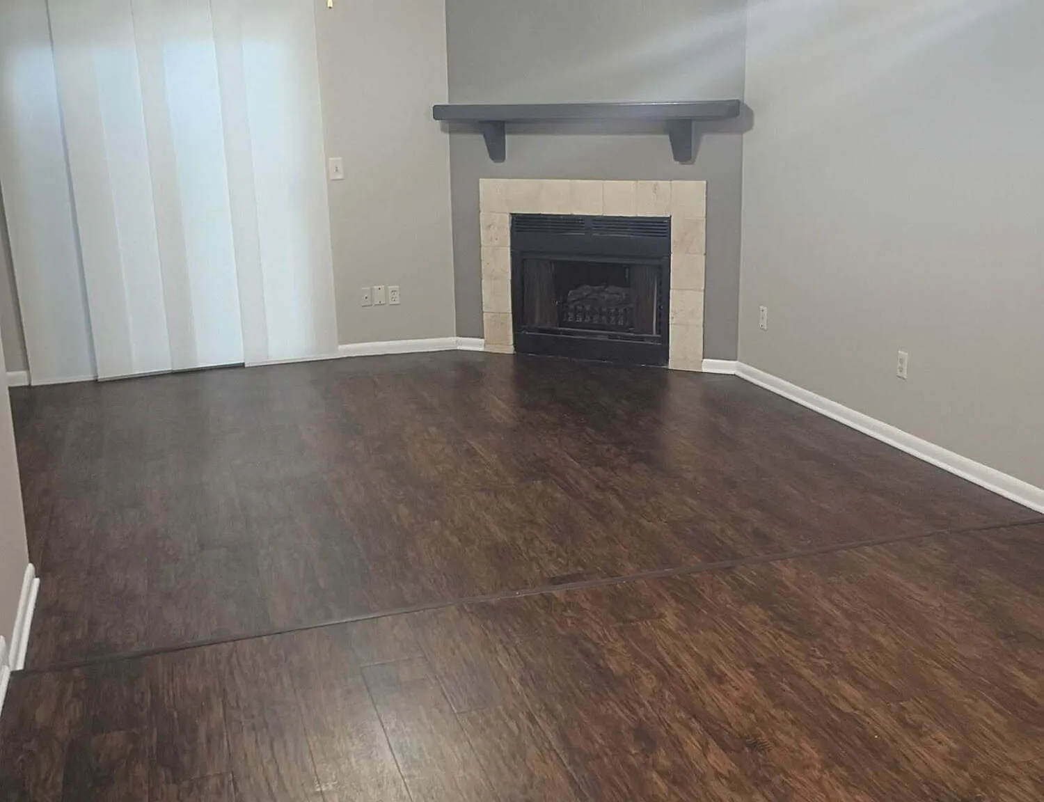 2 bed, 2.5 bath, 1035 sqft, $1,300 — Photo 3