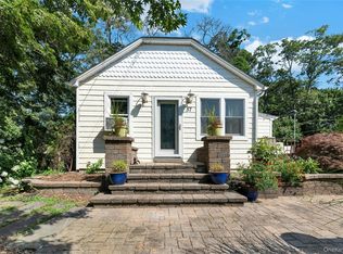 57 Flower Rd, Mastic Beach, NY 11951