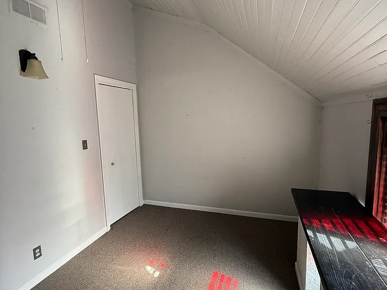 329 Reno St — Photo 20